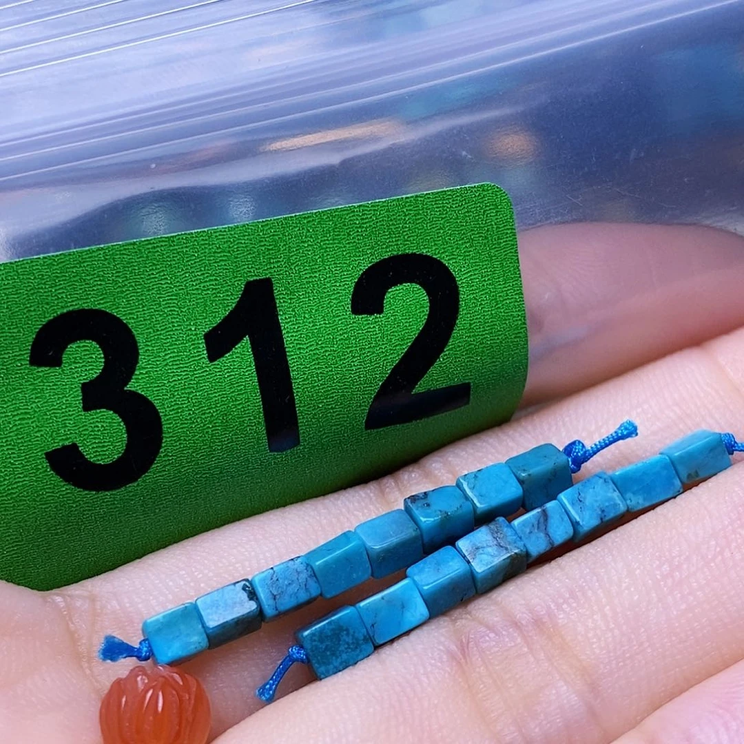 未镶嵌南红玛瑙珠宝奇石