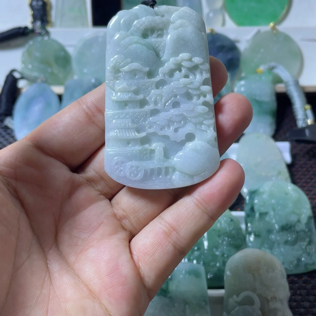 颈饰未镶嵌翡翠翡翠山水牌