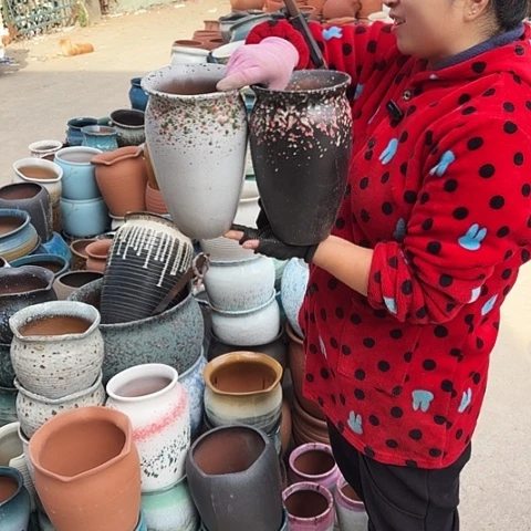 口15高25瑕疵盆子。