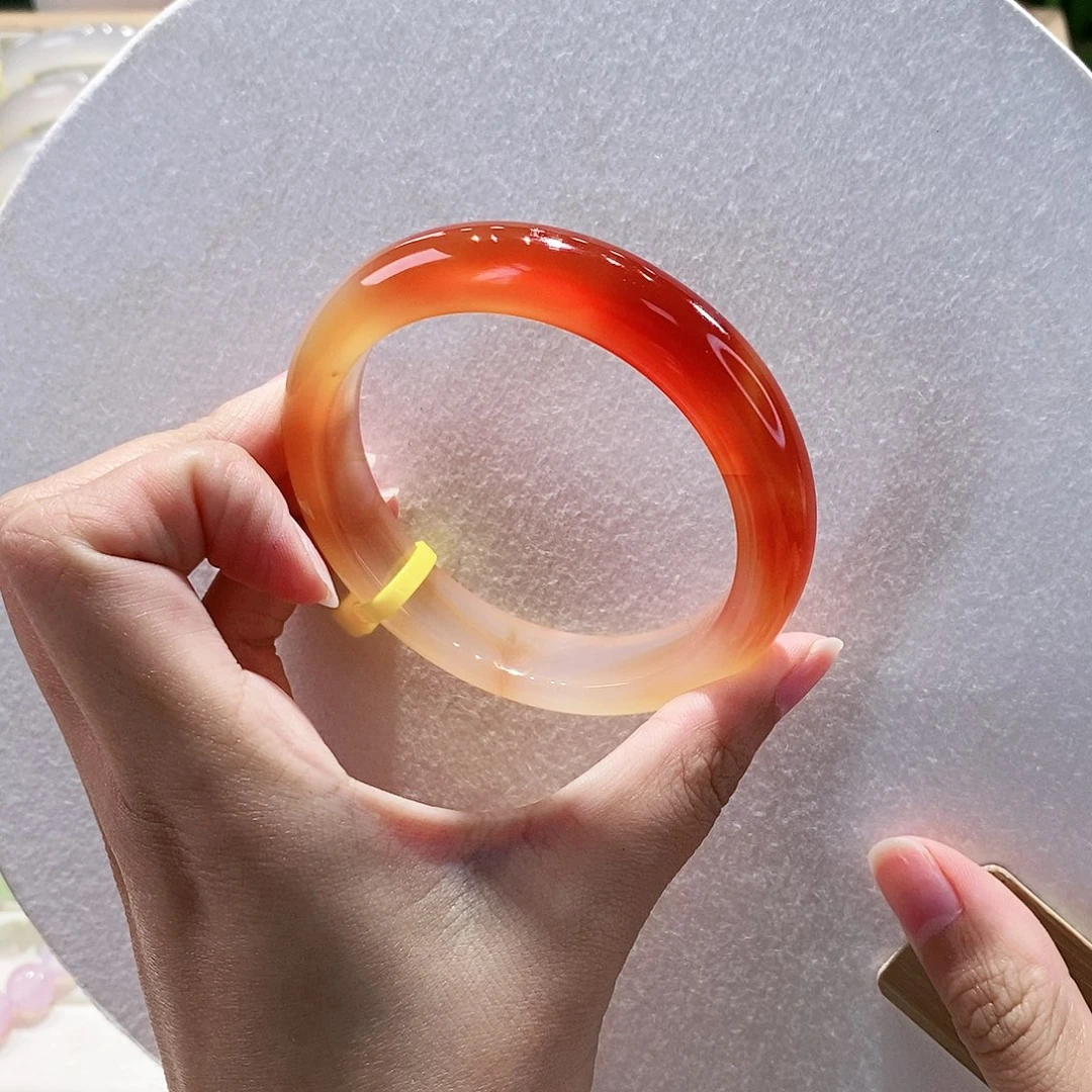 玛瑙/玉髓手镯未镶嵌60.5