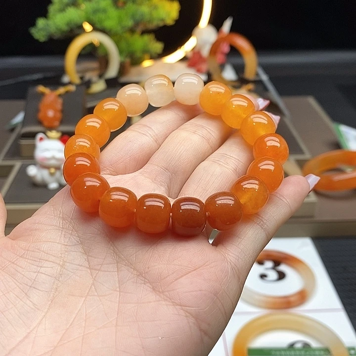 未镶嵌石英质玉（黄龙玉）手串