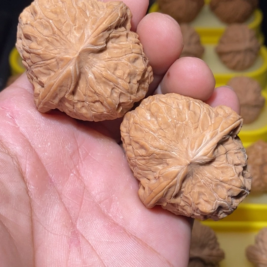 邓***飞吊坠桃核南瓜墩尺寸43