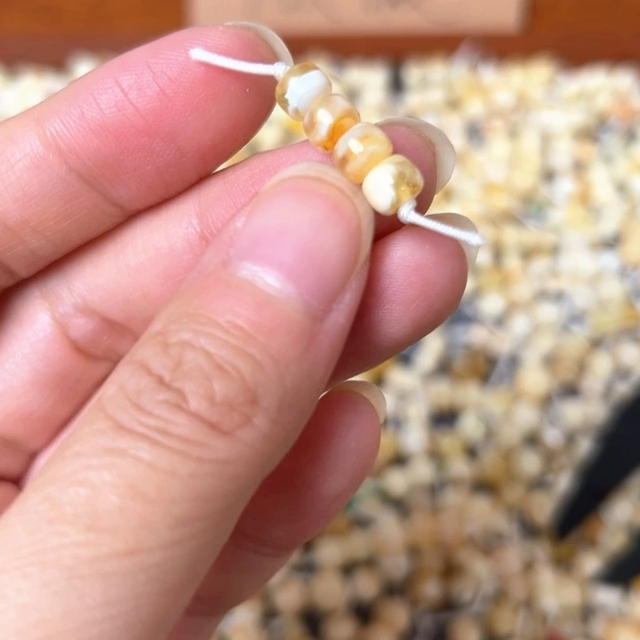 蜜蜡未镶嵌裸石5.7mm一组