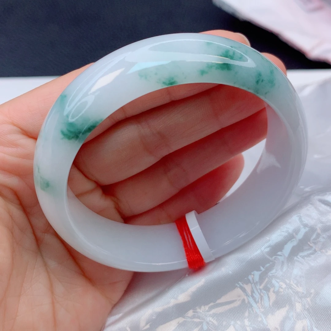 翡翠未镶嵌手镯59圈 大轮胎