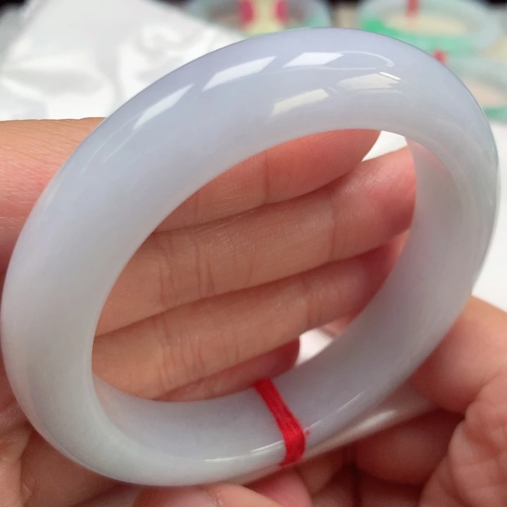 翡翠手镯未镶嵌粉紫8号