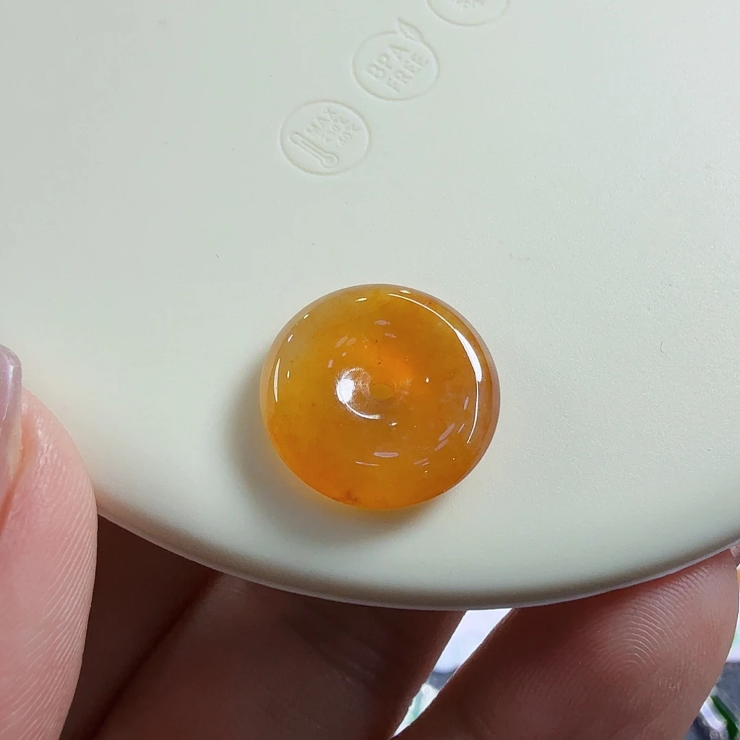 翡翠未镶嵌颈饰裸石