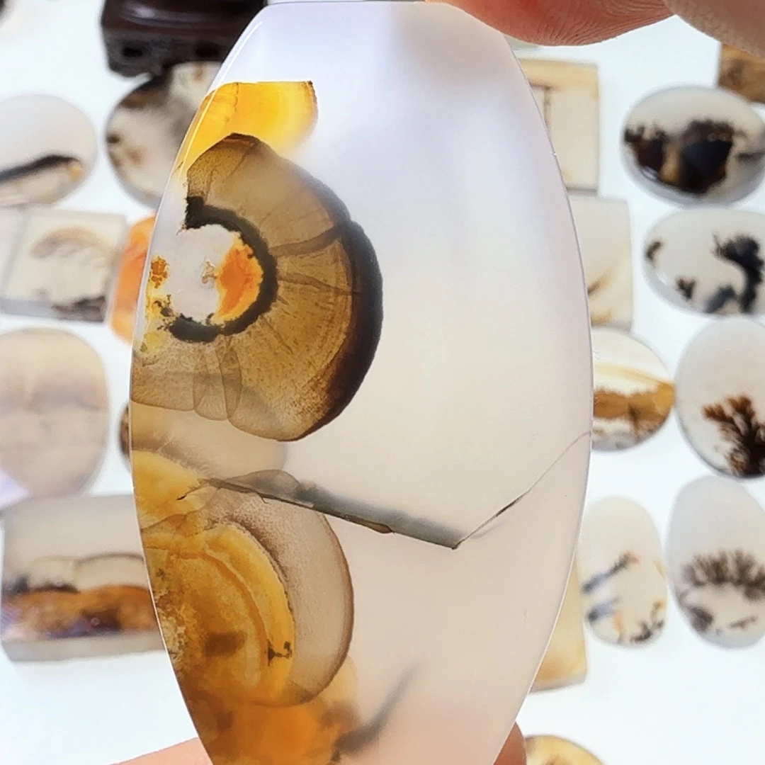 玛瑙/玉髓未镶嵌珠宝半成品