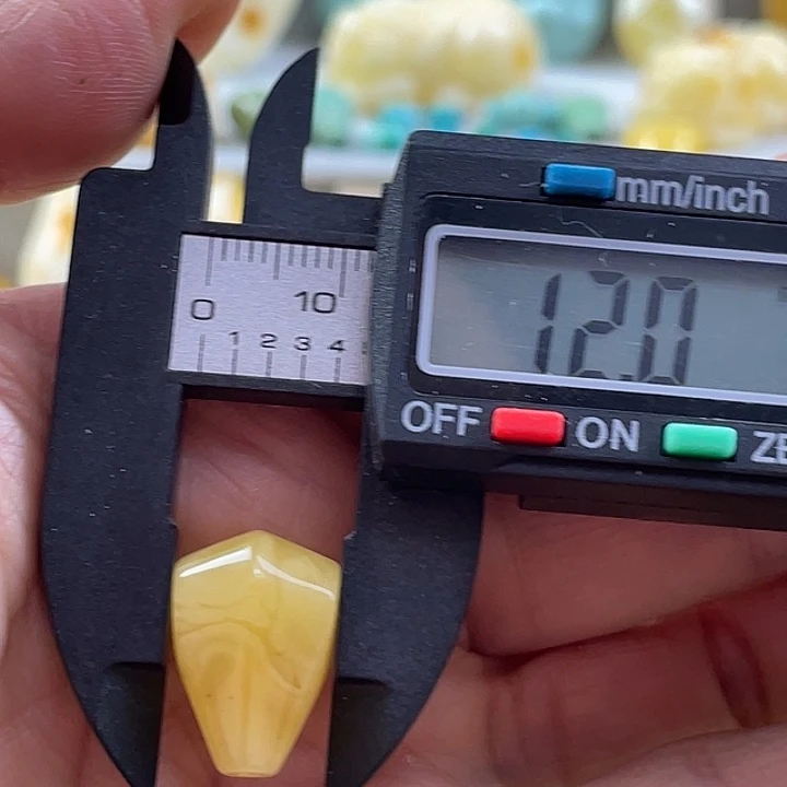 未镶嵌蜜蜡裸石39杂