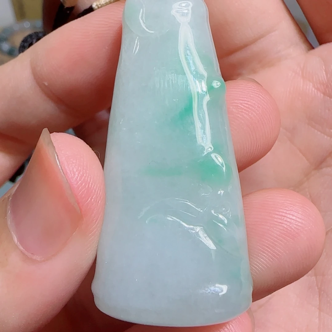 翡翠未镶嵌颈饰节节高升