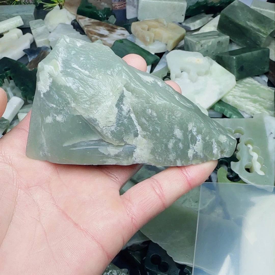 和田玉珠宝半成品未镶嵌琴**香