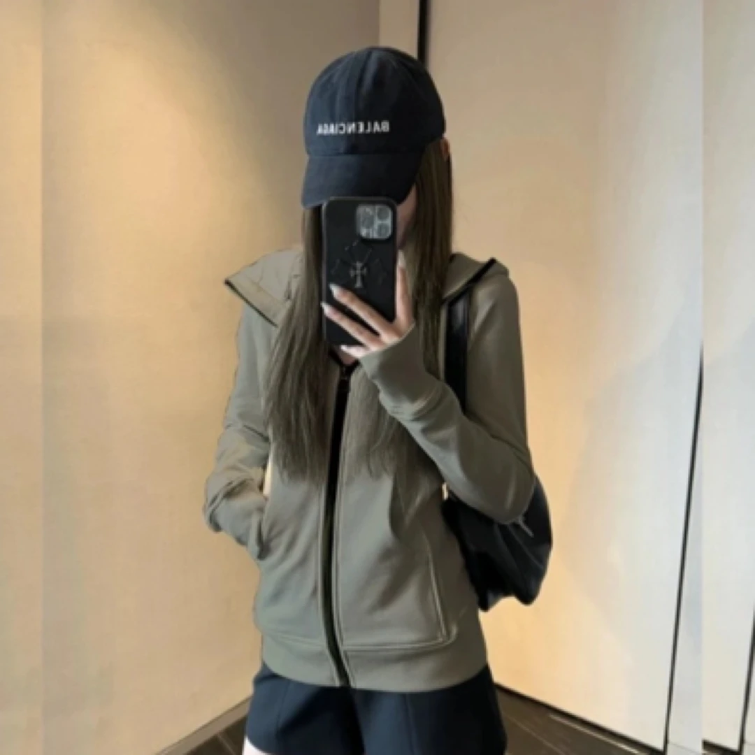 99新 Balenciaga/巴黎世家 aa233/水洗做旧鸭舌帽 L码