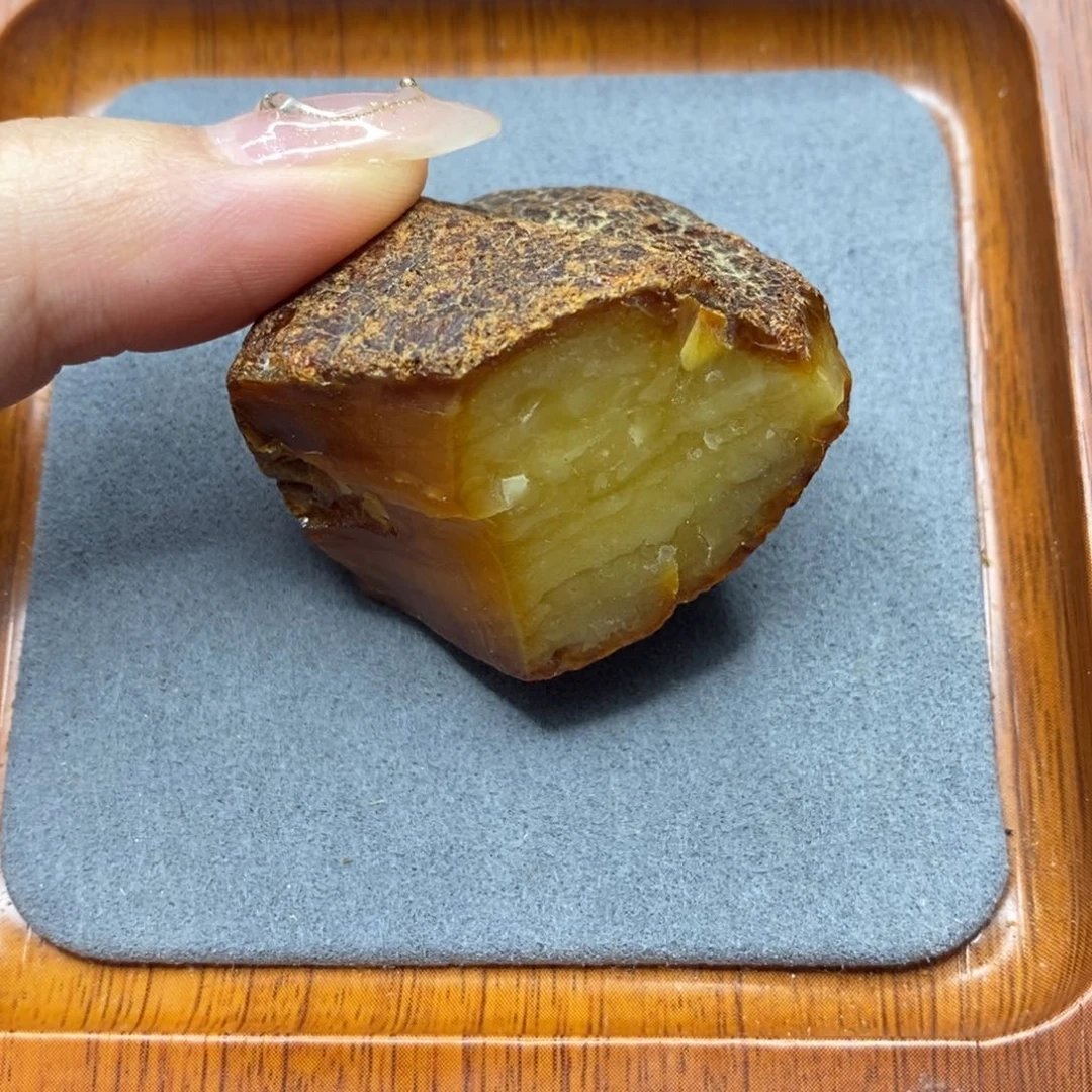 定制琥珀未镶嵌宝*哥陈
