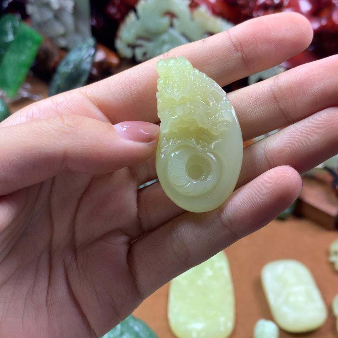 和田玉（黄玉）未镶嵌挂件