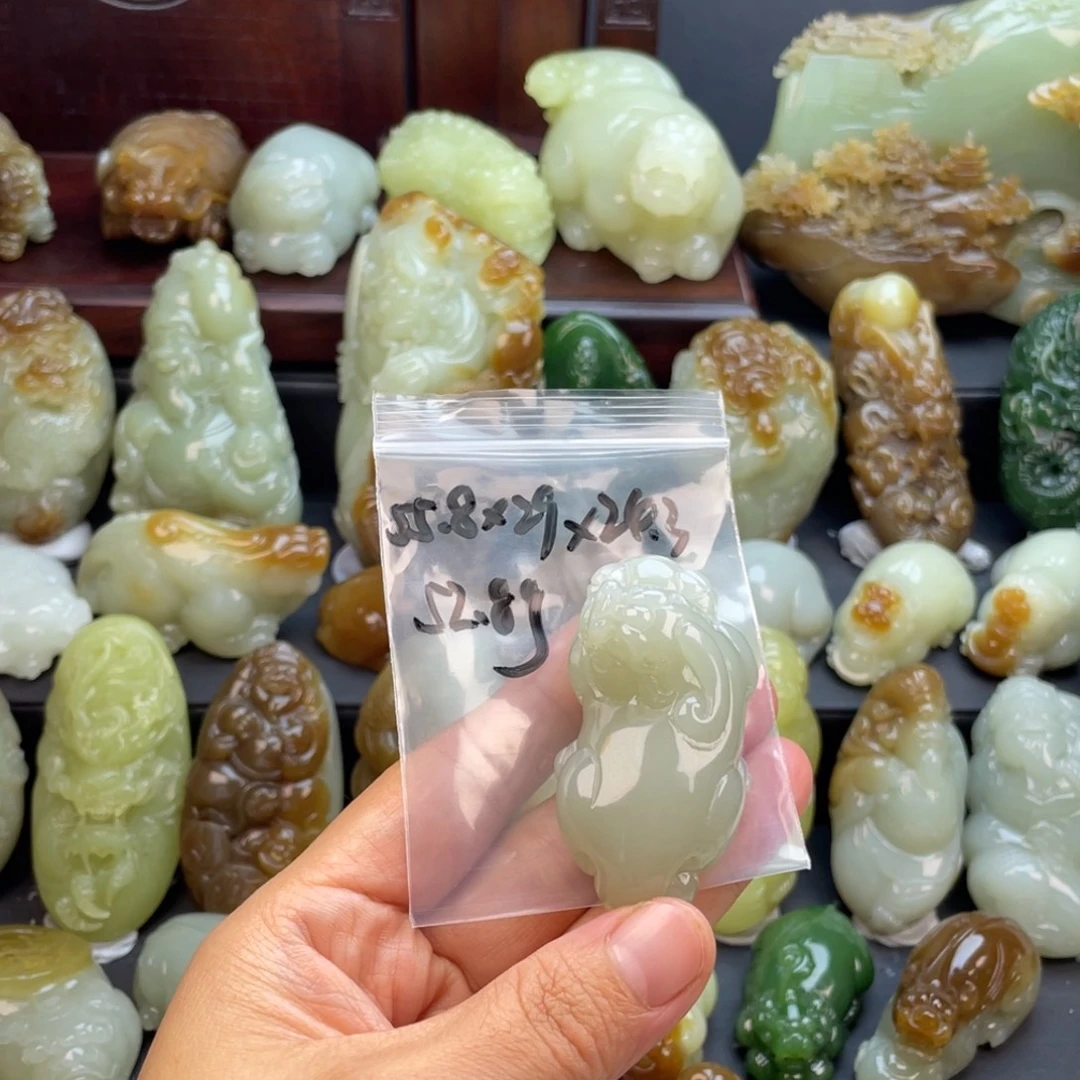 ****膜颈饰未镶嵌和田玉