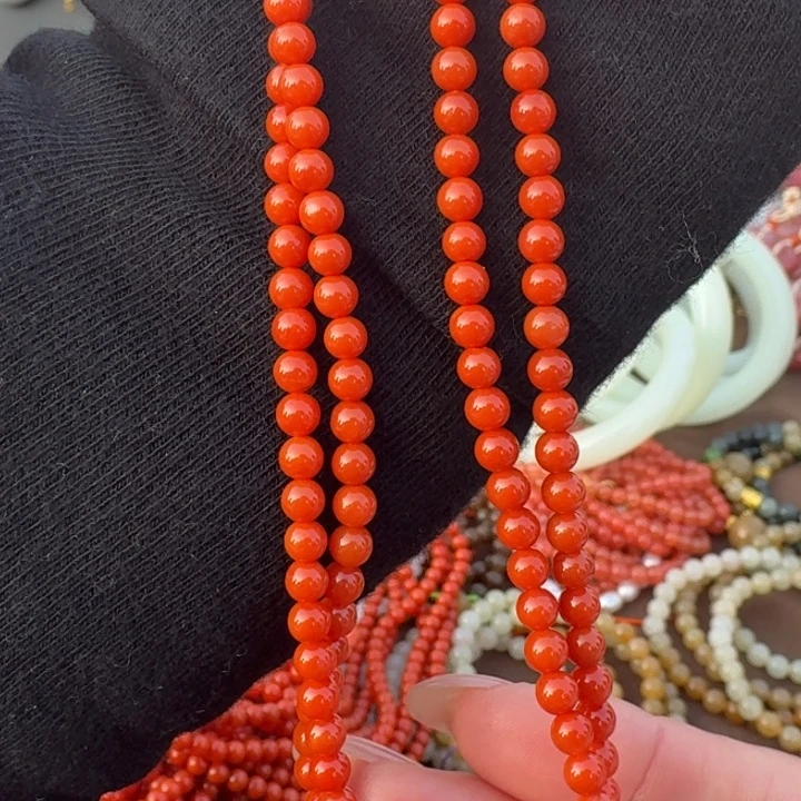 和田玉未镶嵌颈饰卡4大学生