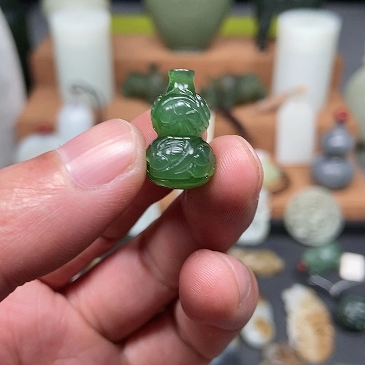 和田玉吊坠(赠链)未镶嵌