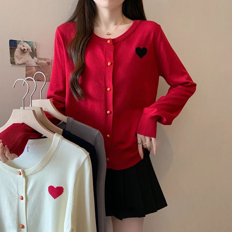 【依依】大码女装软糯纯色爱心针织开衫外套百搭显瘦毛衣