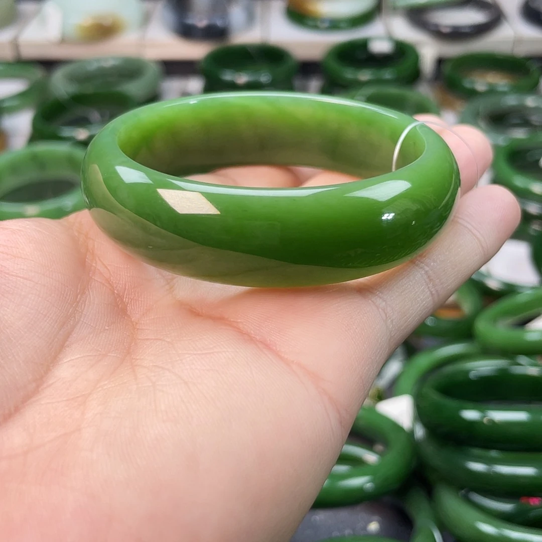 和田玉（碧玉）手镯未镶嵌