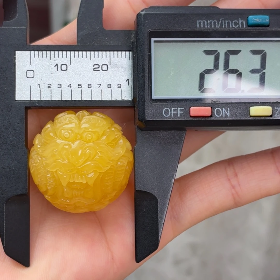 血珀未镶嵌吊坠(不含链)满蜡龙珠