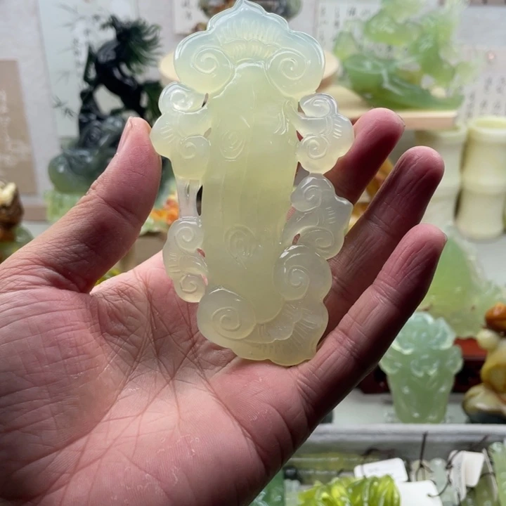 蛇纹石玉未镶嵌四大名玉手把