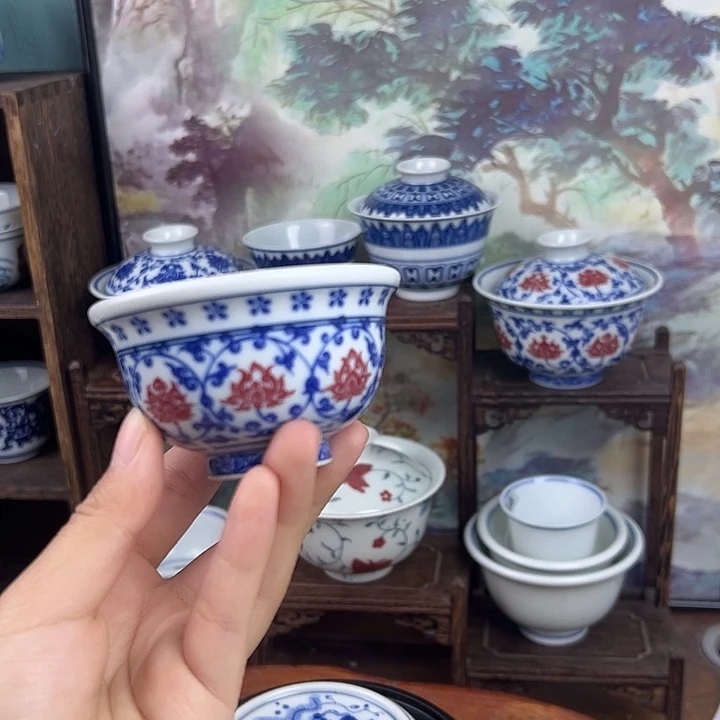 瓷其他缠枝莲釉里红小压手