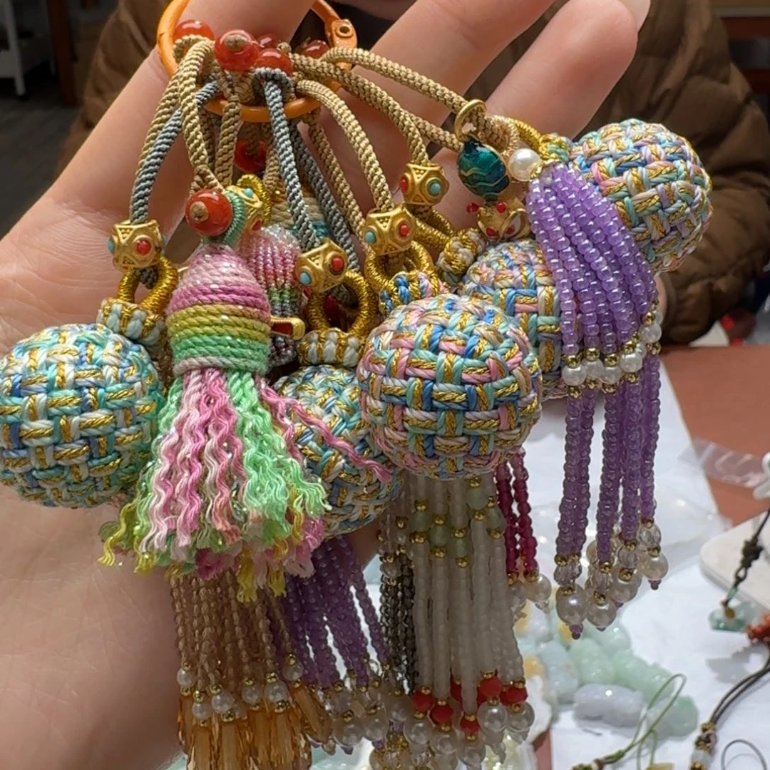 未镶嵌挂件翡翠福利1个，不包邮，拍一单邮费发货