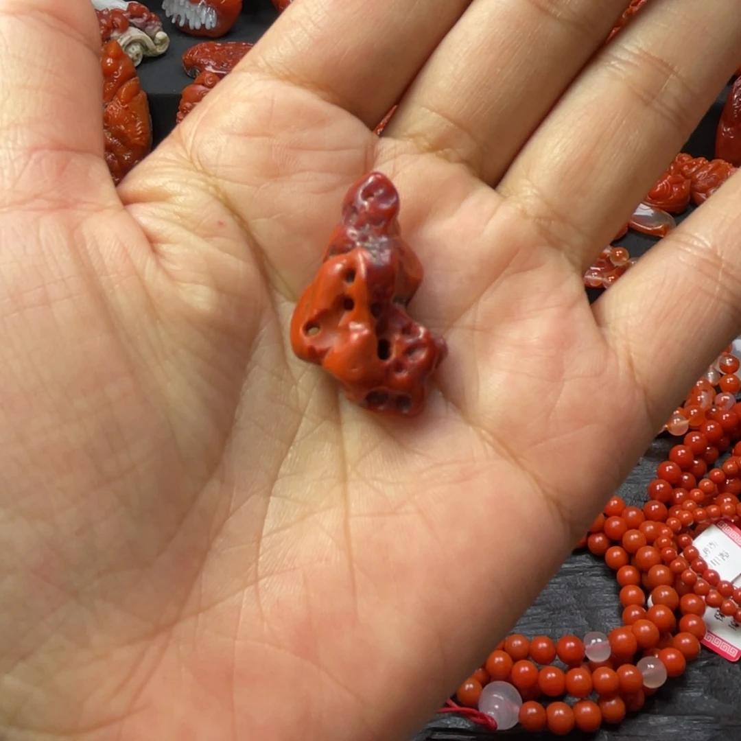 南红玛瑙未镶嵌颈饰阿东寨老南红原矿太湖石吊坠5.9g