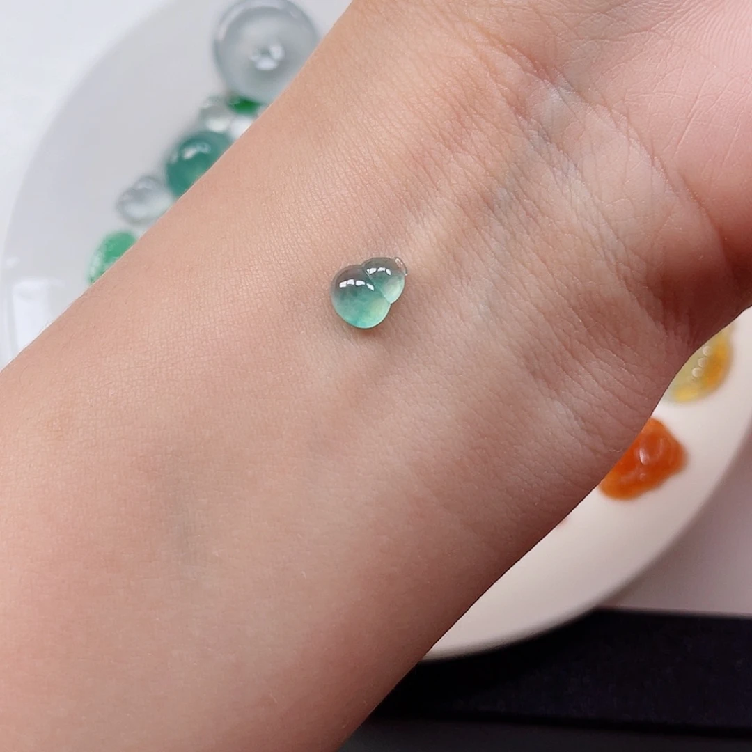 翡翠裸石纯天然A货缅甸翡翠