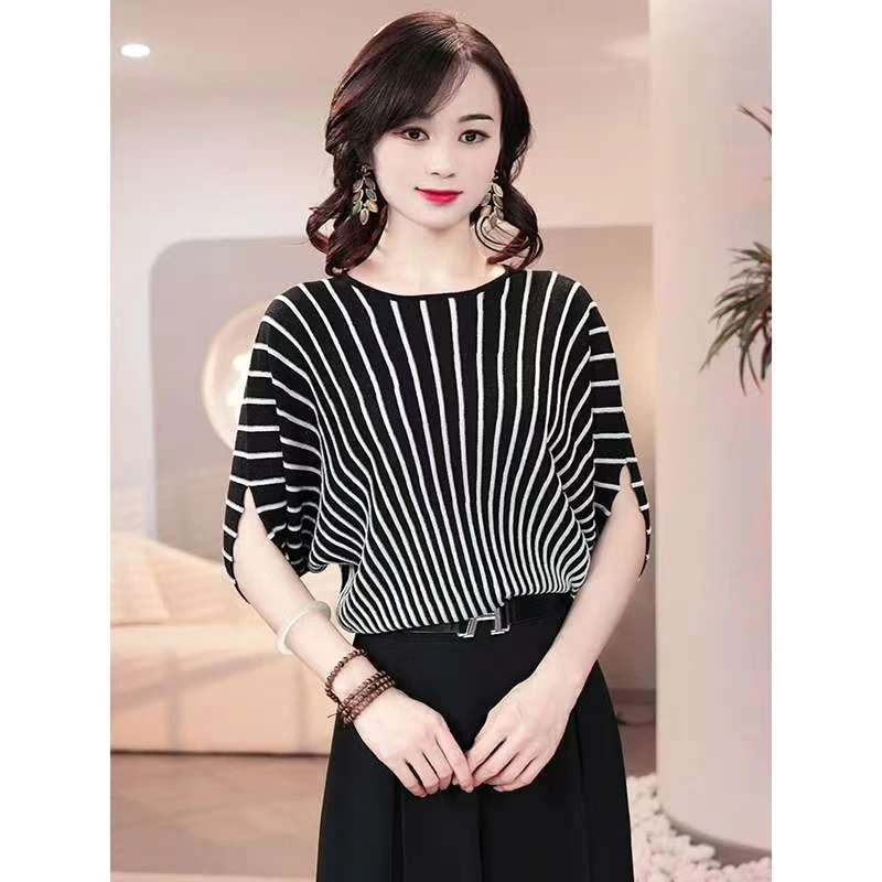 2025新款时尚洋气百搭宽松显瘦条纹针织衫女休闲减龄短袖上衣女
