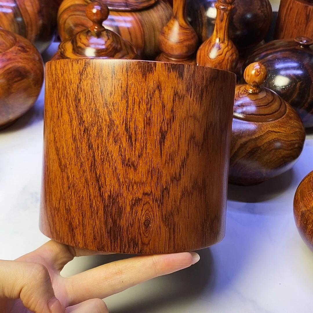 木侯*福红酸枝笔筒一对