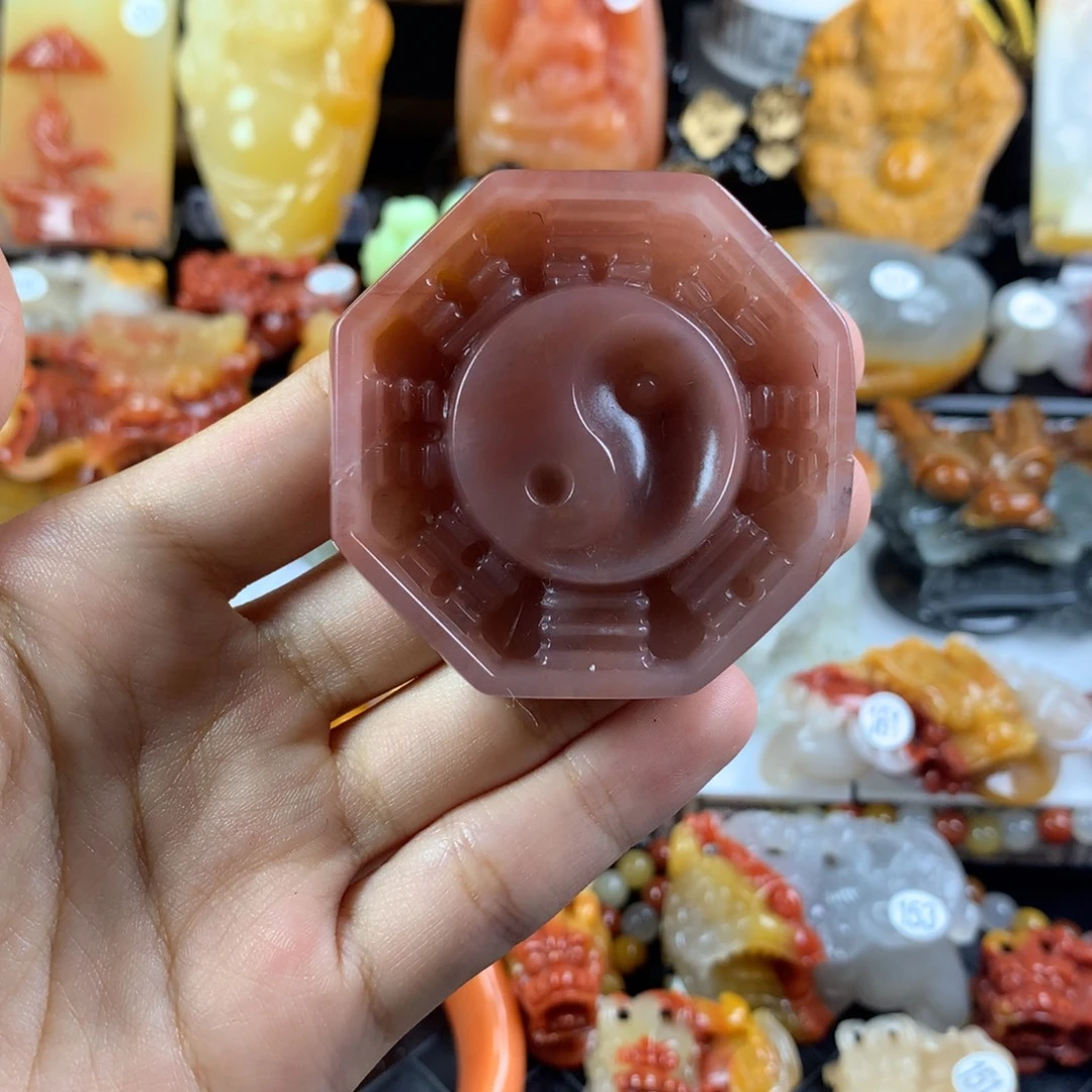未镶嵌石英质玉（黄龙玉）挂件