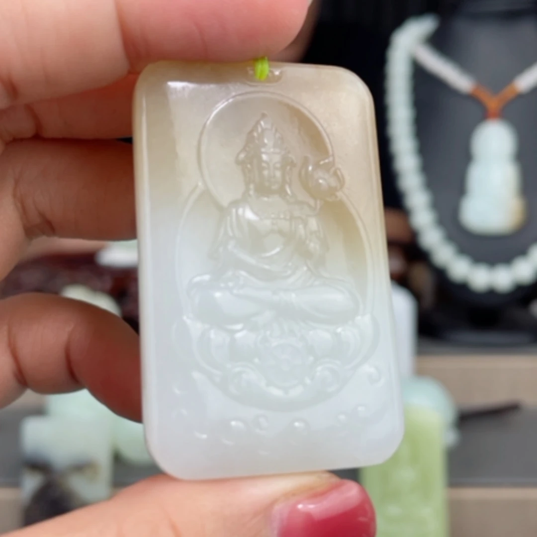 【闪购商品】颈饰未镶嵌和田玉