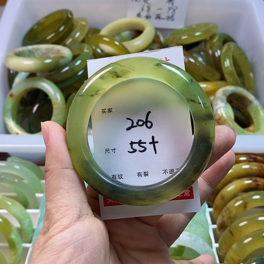 【闪购商品】蛇纹石玉手镯未镶嵌