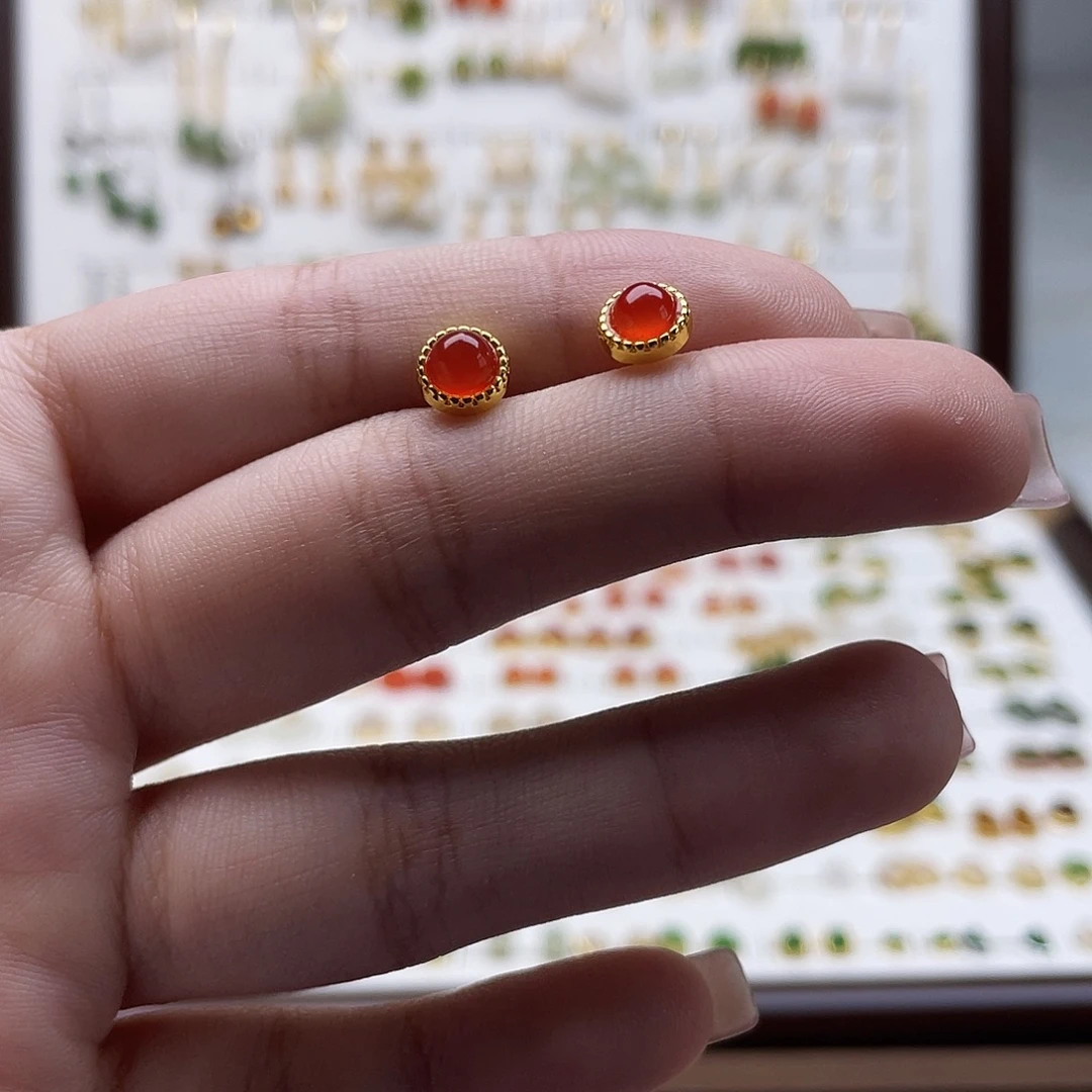 和田玉未镶嵌耳饰