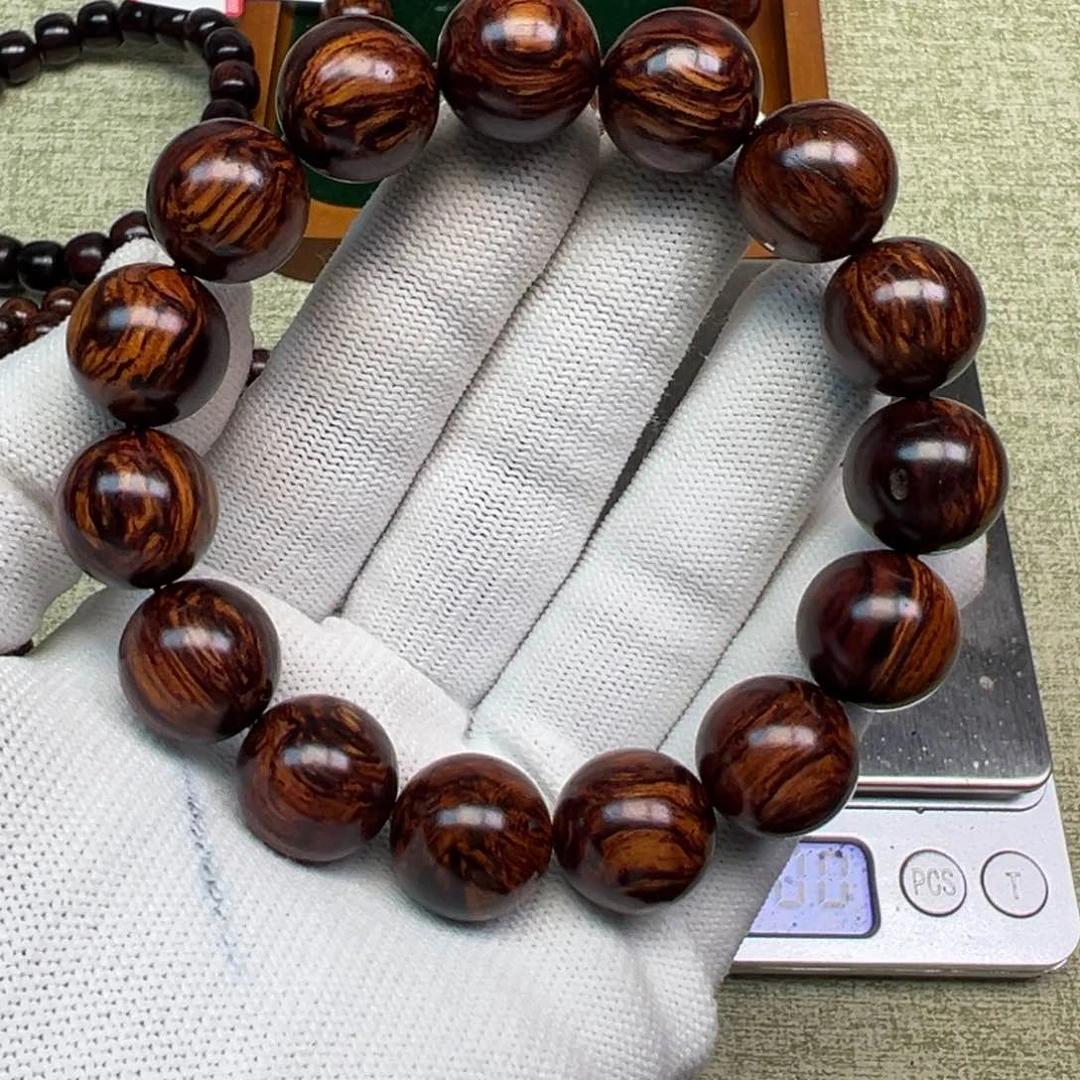 木海南红降1.5级品瑕疵