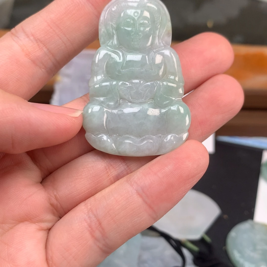 翡翠未镶嵌颈饰福利