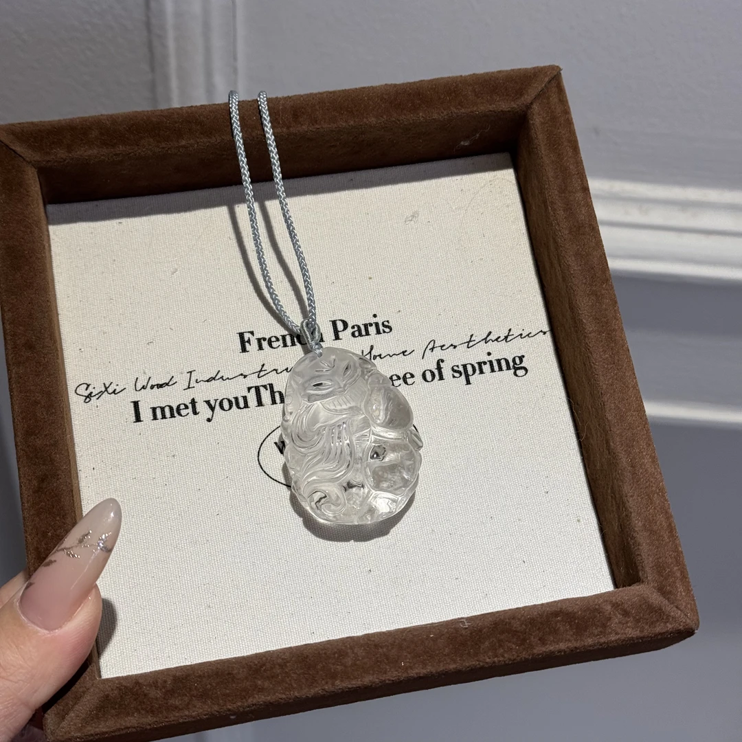 h018天然白水晶九尾狐吊坠