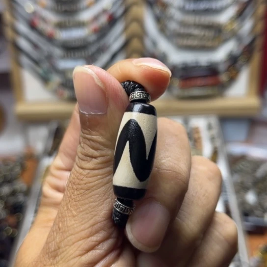 恒***艺玛瑙/玉髓未镶嵌颈饰