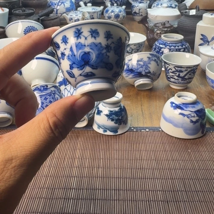 青花瓷器杯子茶啊