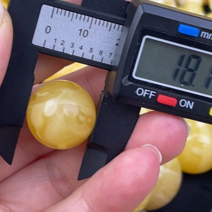 蜜蜡未镶嵌裸石230