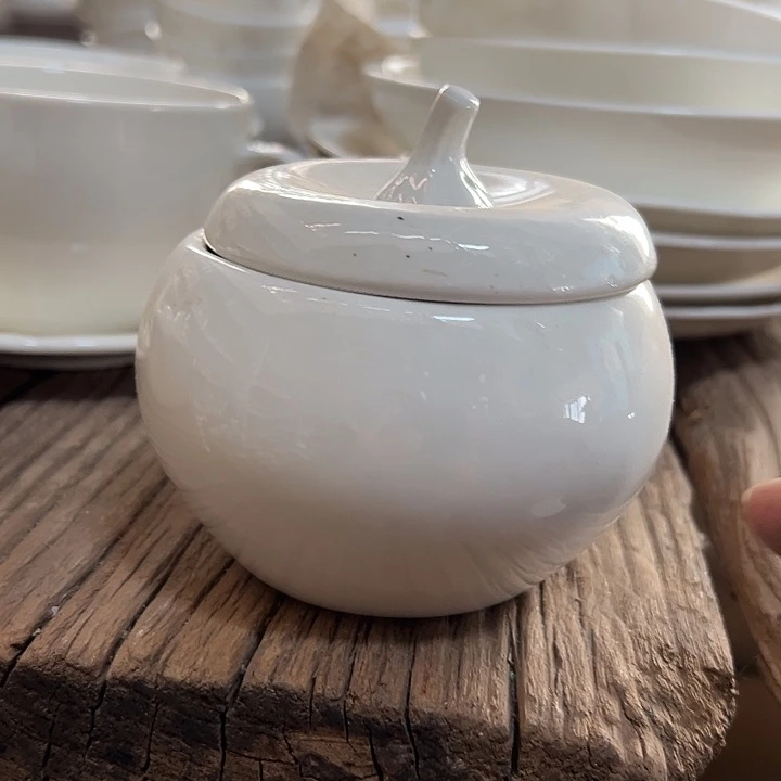 国营尾货四厂白瓷南瓜罐一个微瑕