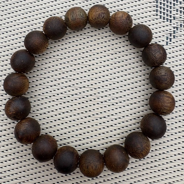 沉香【花姐专场】7h蓝宝石1.1-13克沉水浮圆珠单圈多样性发一条