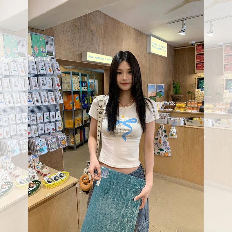 ED.lumoder【设计】短袖印花蝴蝶结短款T恤百搭感辣妹修身D5T1745