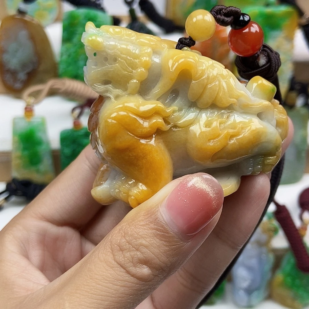 翡翠未镶嵌颈饰天然翡翠Ａ货