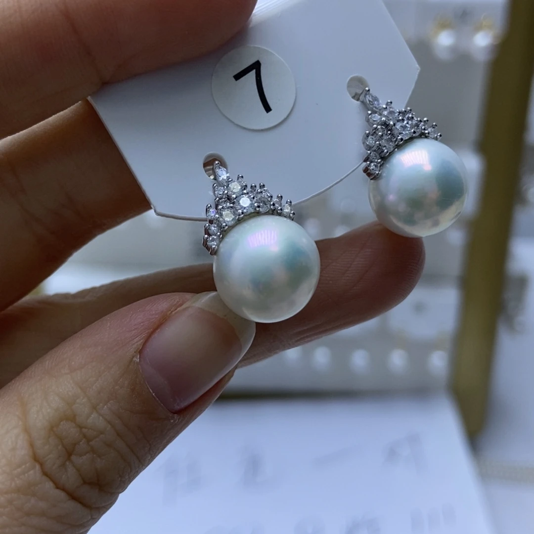 淡水珍珠银S925镶嵌耳饰