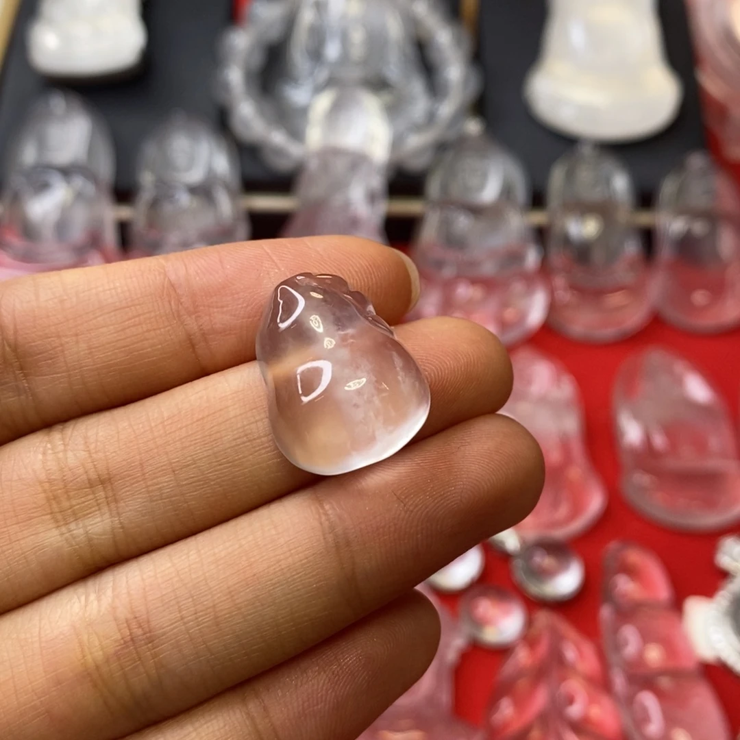 石英质玉未镶嵌吊坠