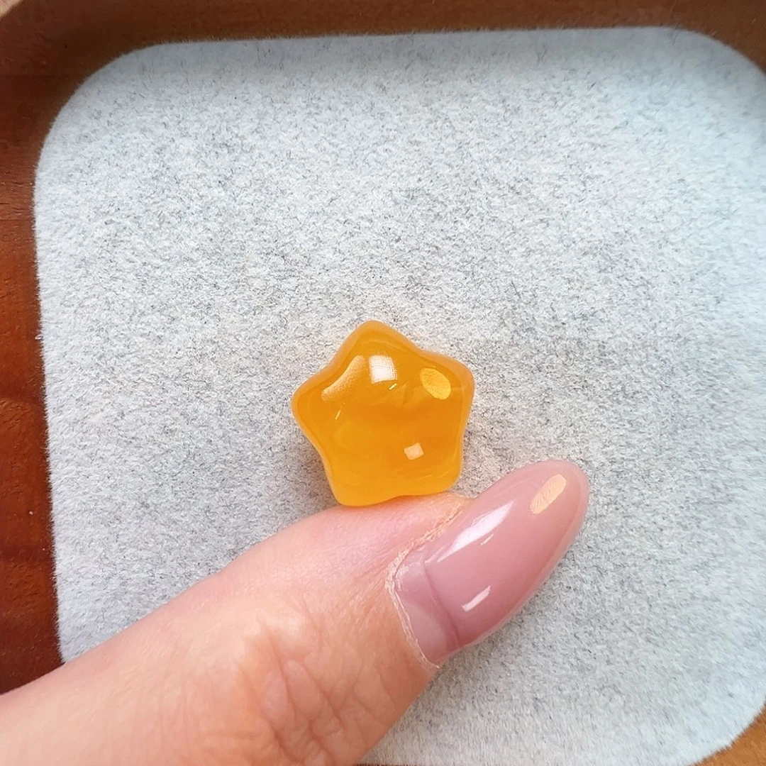 追***6琥珀未镶嵌珠宝奇石