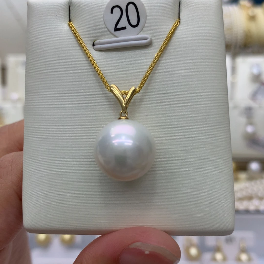 淡水珍珠18K金镶嵌吊坠(不含链)