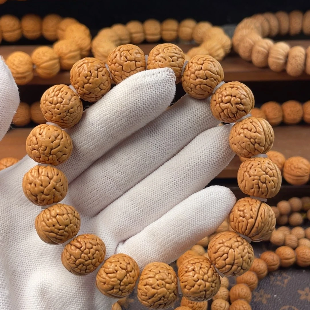 吊坠桃核铁扇福利