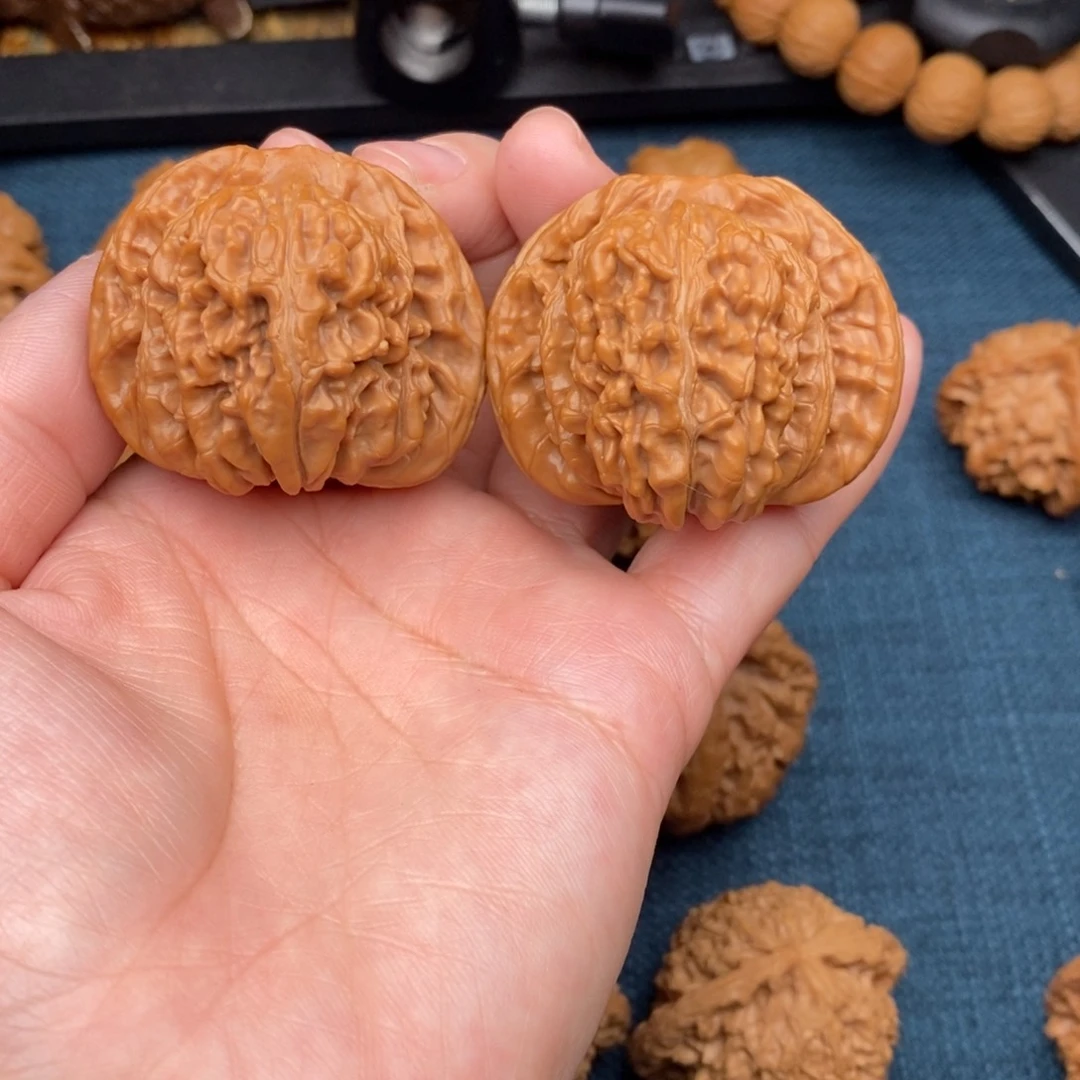 文玩核桃把件44平谷红皮楼毕业